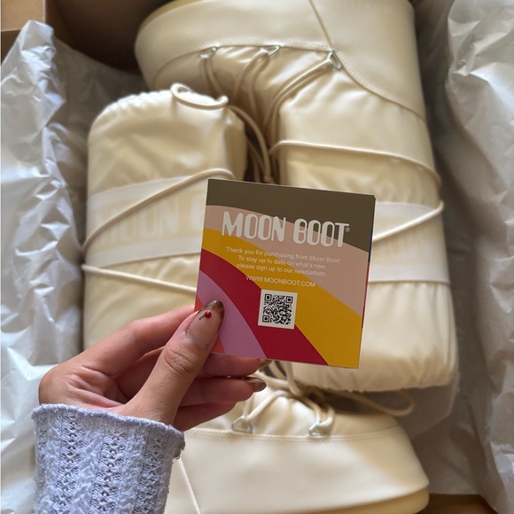 Moon Boot - Picture 2 of 8